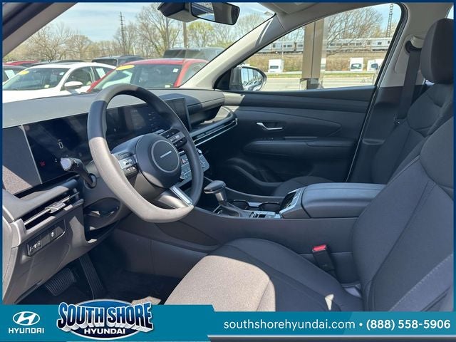 2025 Hyundai TUCSON SE