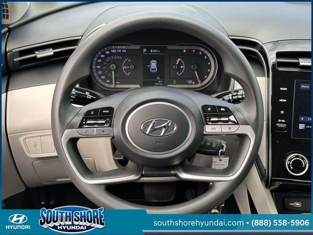 2023 Hyundai TUCSON SE
