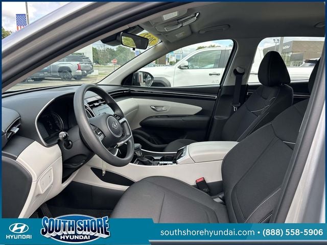 2023 Hyundai TUCSON SE