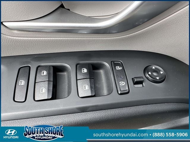 2023 Hyundai TUCSON SE