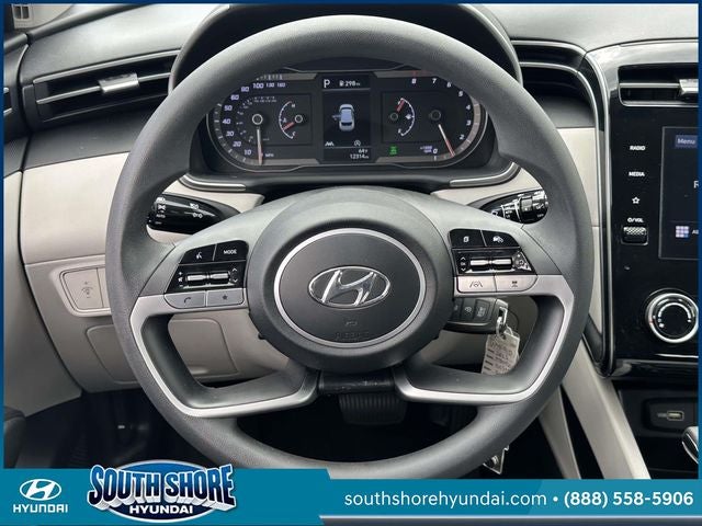 2023 Hyundai TUCSON SE