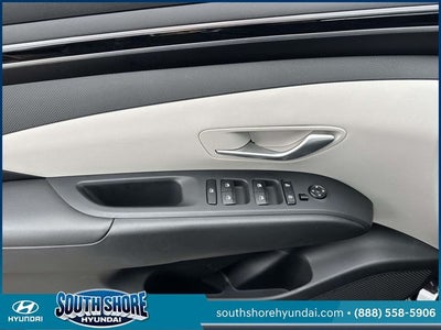2023 Hyundai TUCSON SE