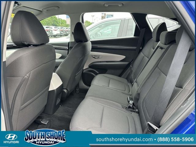 2023 Hyundai TUCSON SE