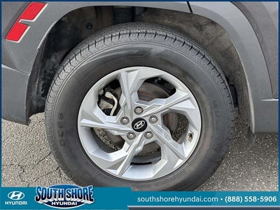 2022 Hyundai TUCSON SE