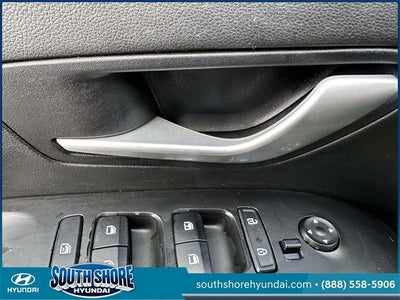 2022 Hyundai TUCSON SE