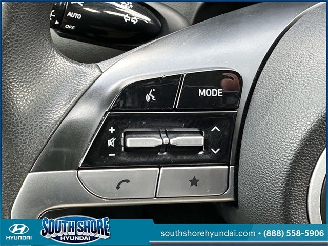 2022 Hyundai TUCSON SE