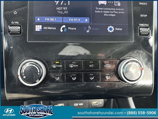 2022 Hyundai TUCSON SE