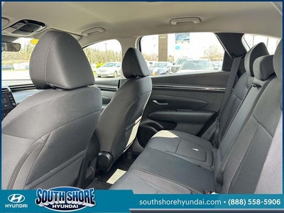 2024 Hyundai TUCSON SE