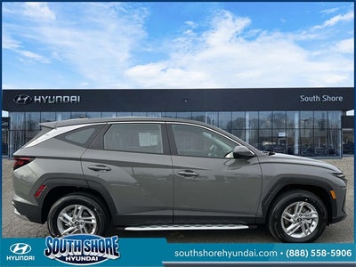 2026 Hyundai TUCSON SE