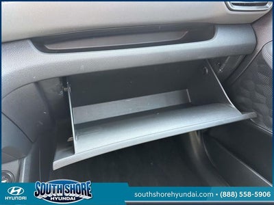 2022 Hyundai SANTA FE SE