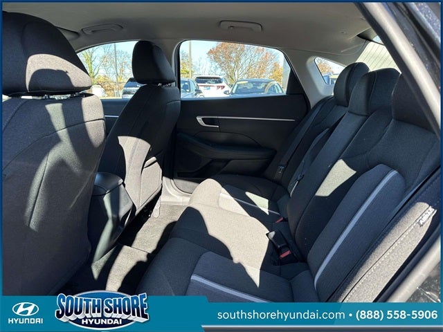 2022 Hyundai SONATA SE