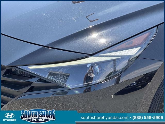 2023 Hyundai ELANTRA SE