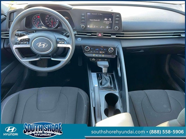 2022 Hyundai ELANTRA SEL