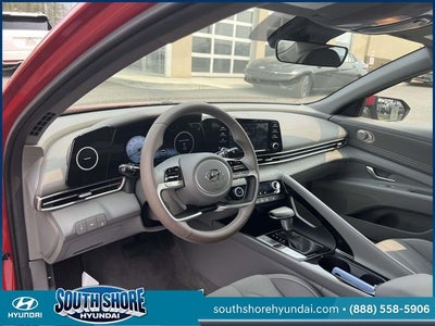 2022 Hyundai ELANTRA SEL