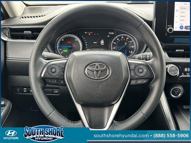 2023 Toyota Venza LE