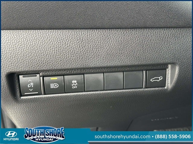 2023 Toyota Venza LE