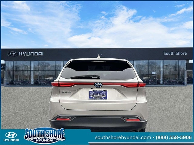 2023 Toyota Venza LE