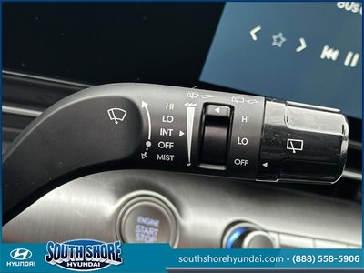 2025 Hyundai KONA SE