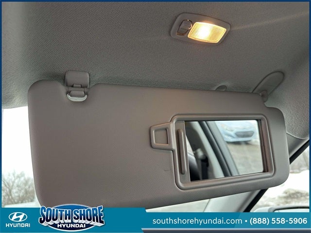 2025 Hyundai KONA SE