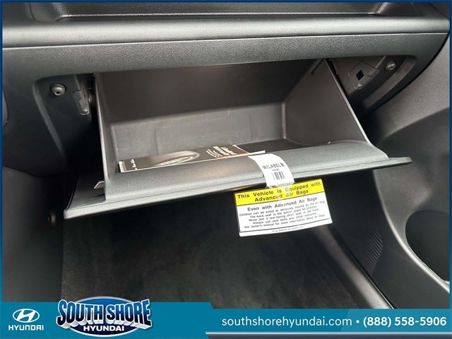 2025 Hyundai KONA SE