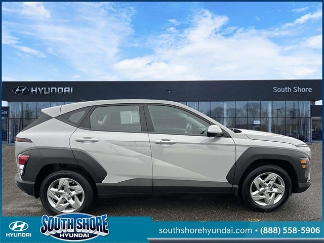 2025 Hyundai KONA SE