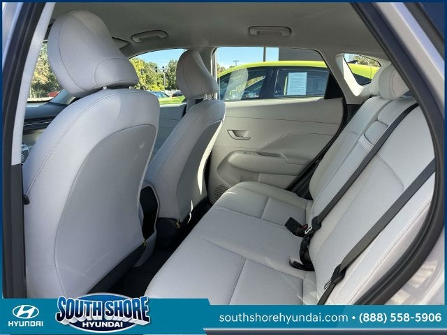 2024 Hyundai KONA SE