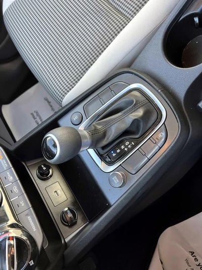 2023 Hyundai KONA SE