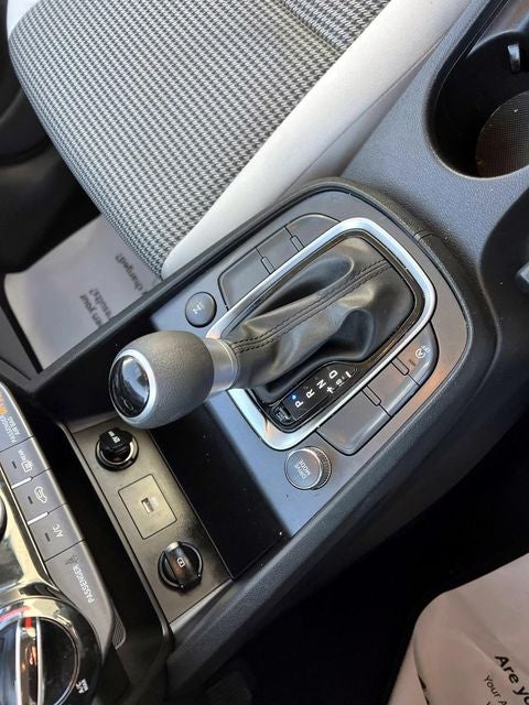 2023 Hyundai KONA SE