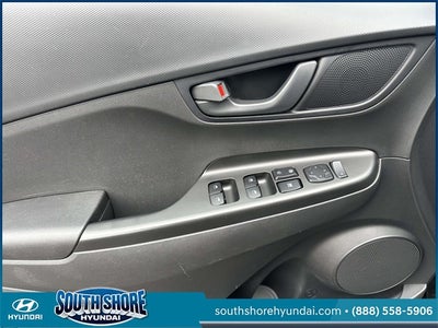 2022 Hyundai KONA SE