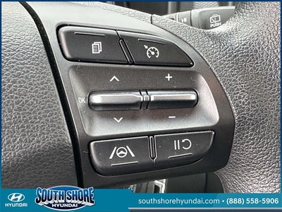 2022 Hyundai KONA SE