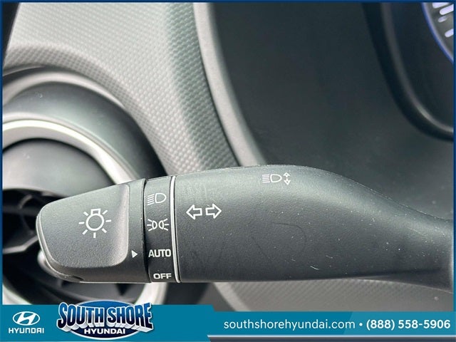 2022 Hyundai KONA SE