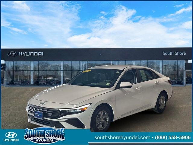 2024 Hyundai ELANTRA SE