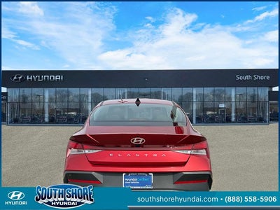 2025 Hyundai ELANTRA SE