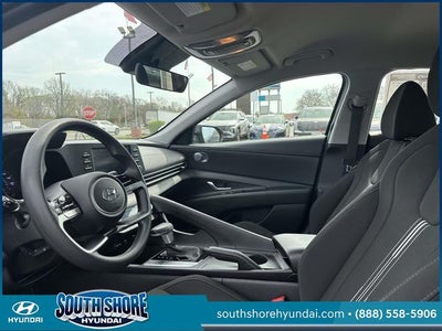 2023 Hyundai ELANTRA SEL