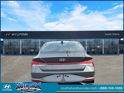 2023 Hyundai ELANTRA SEL