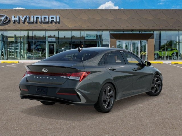 2026 Hyundai ELANTRA 4