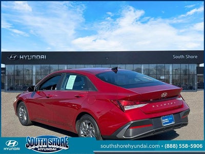 2024 Hyundai ELANTRA SEL