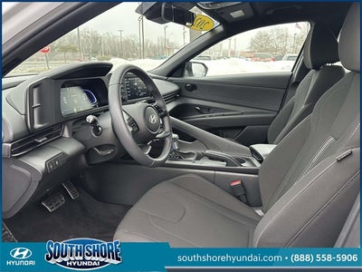 2025 Hyundai ELANTRA SEL Sport