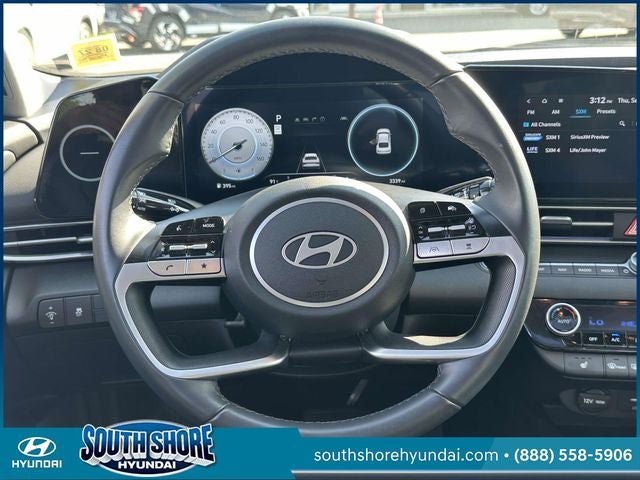 2025 Hyundai ELANTRA Limited
