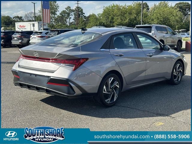2025 Hyundai ELANTRA Limited