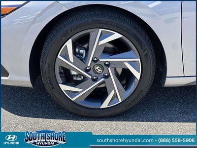 2025 Hyundai ELANTRA SEL Convenience