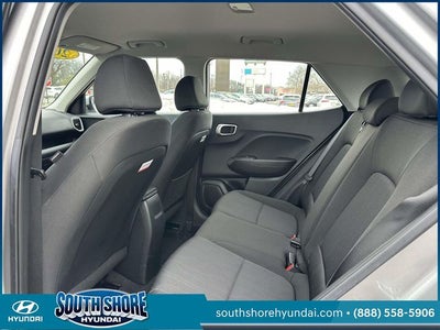 2023 Hyundai VENUE SE