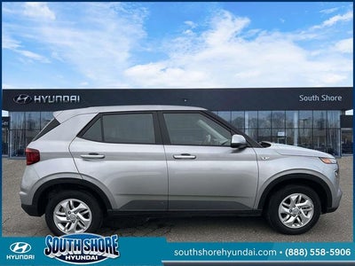 2023 Hyundai VENUE SE