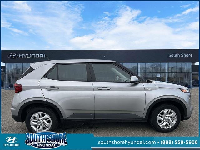 2023 Hyundai VENUE SE