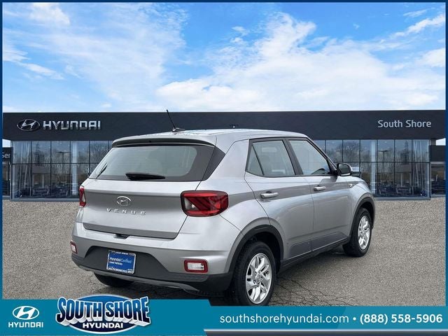 2023 Hyundai VENUE SE
