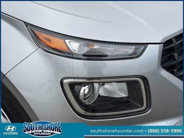 2023 Hyundai VENUE SE