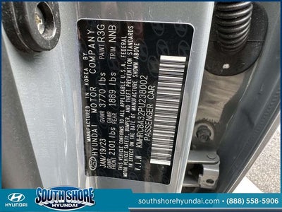 2023 Hyundai VENUE SEL