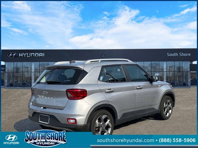 2024 Hyundai VENUE SEL