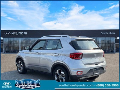 2024 Hyundai VENUE SEL