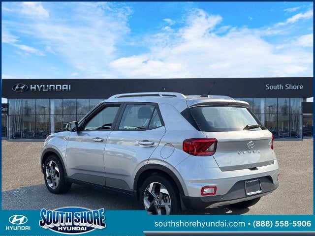 2024 Hyundai VENUE SEL